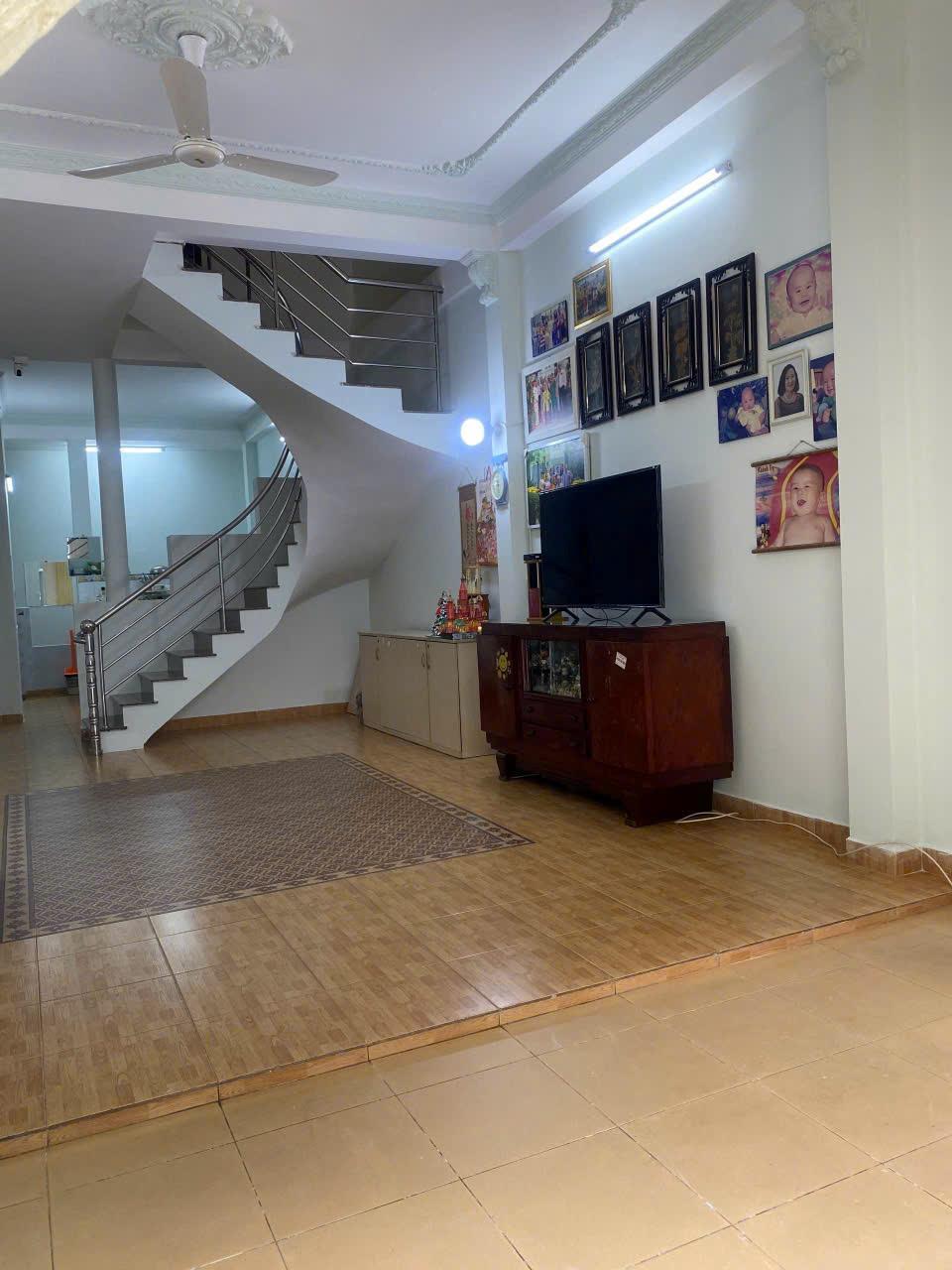 BÁN NHÀ MTNB NGÔ BỆ, Q. TB DT: 5X17.6M SIÊU HIẾM GIÁ 8,8 TỶ