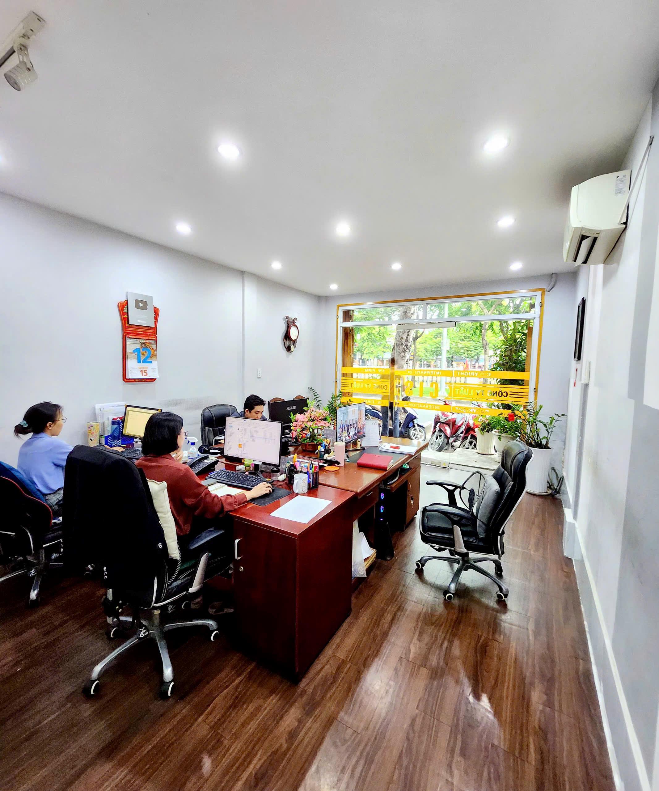 BÁN NHÀ 2 MTKD HOÀNG SA, QUẬN 1 DT: 4X16M 3 TẦNG CÓ SÂN THƯỢNG 21,9 TỶ