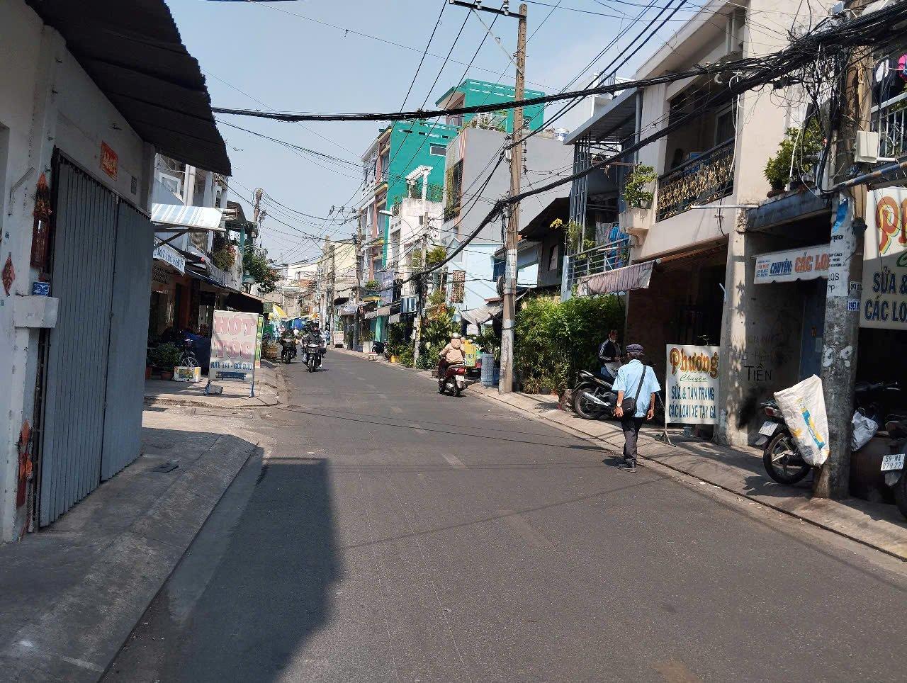 BÁN NHÀ MẶT TIỀN TẠI LÊ QUANG SUNG, PHƯỜNG 6, QUẬN 6 GIÁ RẺ 8 TỶ
