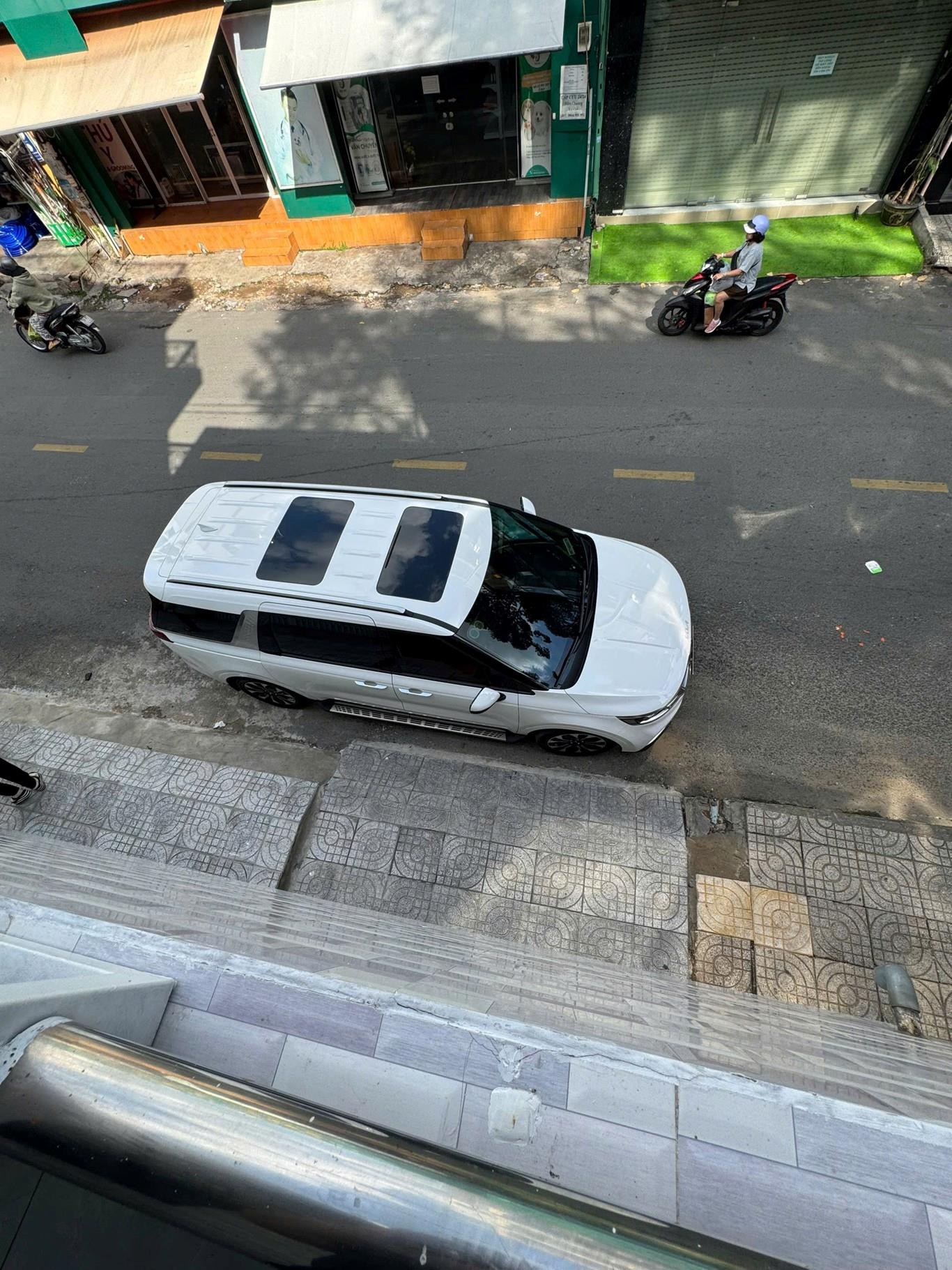 BÁN NHÀ MẶT TIỀN TẠI LÊ HỒNG PHONG, PHƯỜNG 2, QUẬN 5 GIÁ RẺ 10.5 TỶ