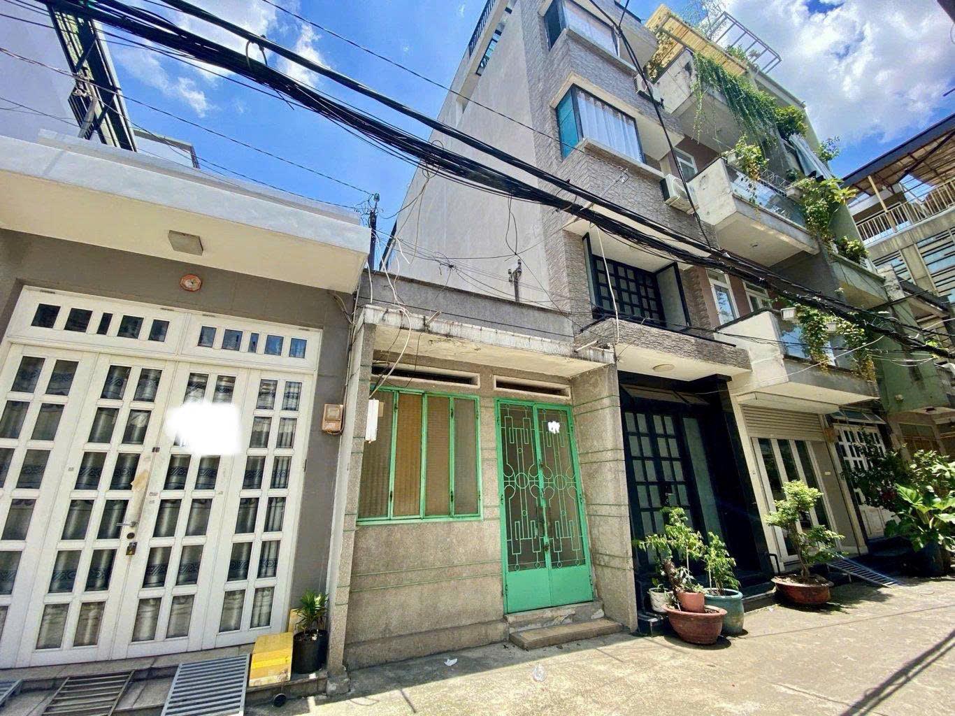 BÁN NHÀ HẺM CÁCH MẠNG THÁNG 8, Q. 10 DT: 3.2X18.6M 1 TRỆT 1 LẦU 8,1 TỶ