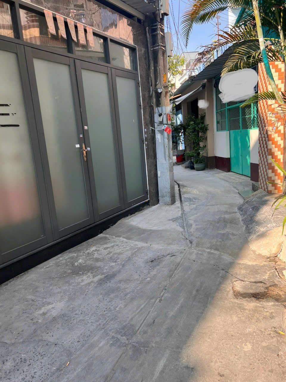 BÁN NHÀ HẺM CHDV THU NHẬP 40TR/THÁNG Ở MINH PHỤNG GIÁ 9.6 TỶ ĐỒNG