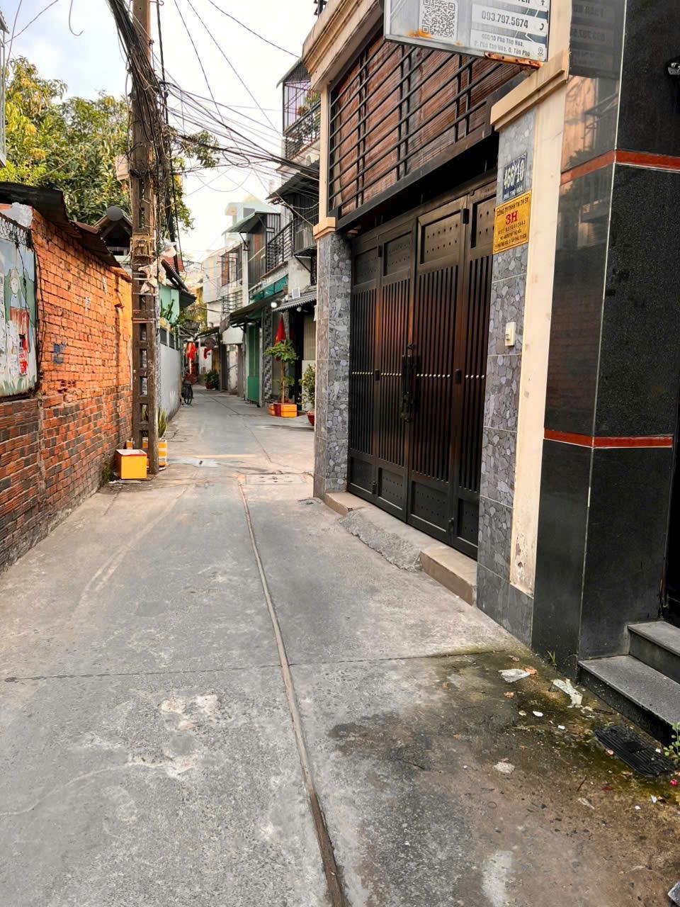 BÁN NHÀ HẺM PHÚ THỌ HÒA, Q. TP DT: 4.05X8M NỞ HẬU 4.25M GIÁ 3,7 TỶ