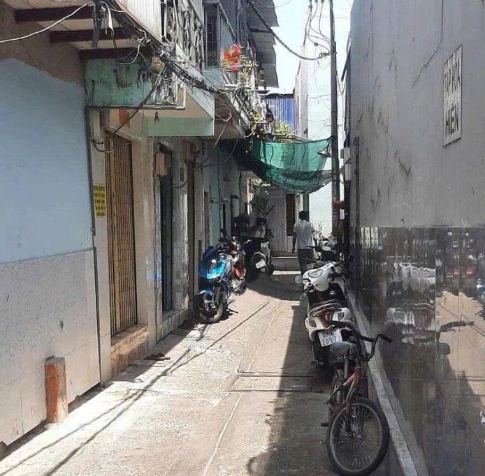 BÁN NHÀ HẺM HUỲNH VĂN CHÍNH, Q.TP 1 TRỆT 1 LẦU GIÁ 1,55 TỶ