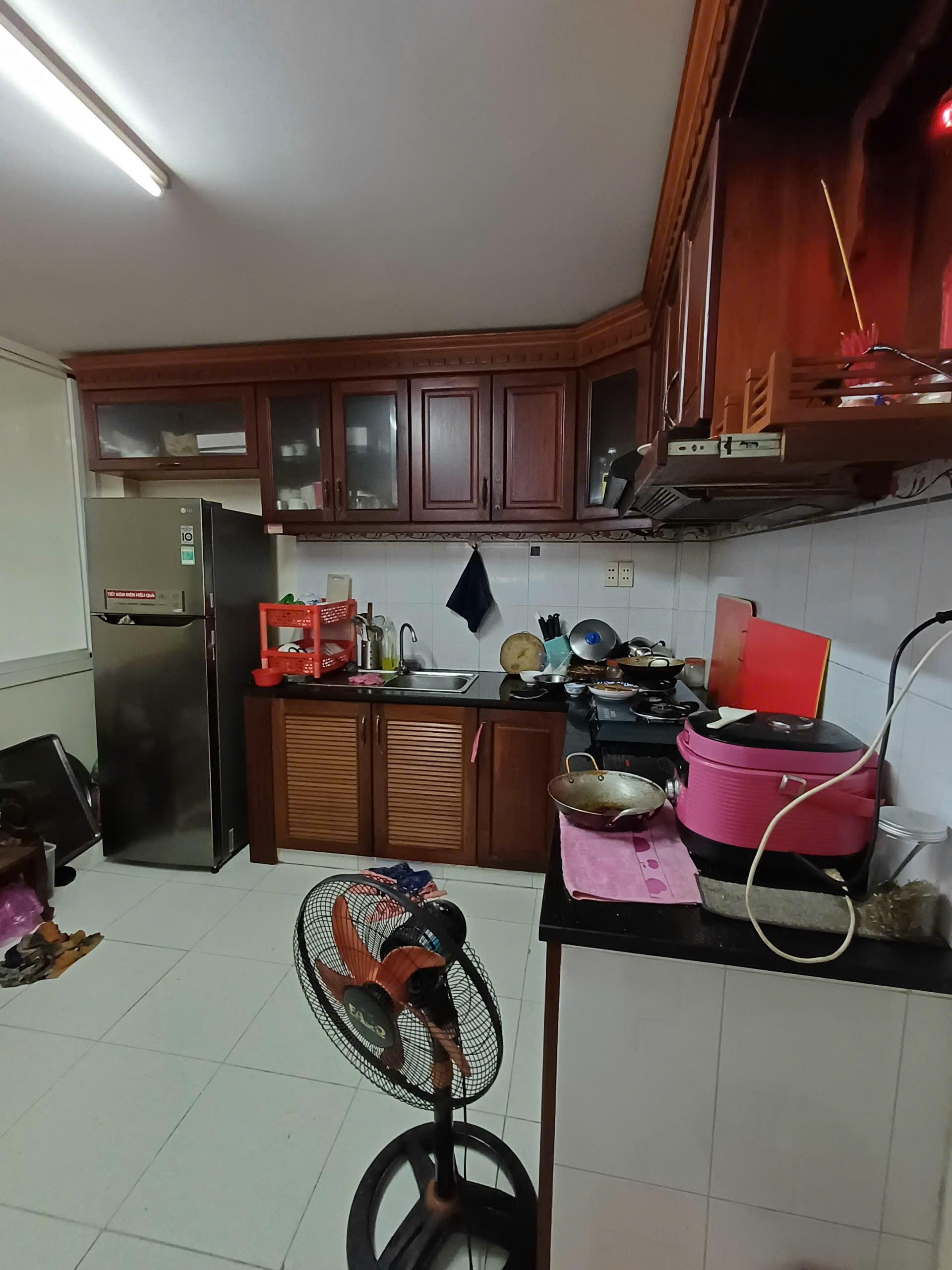 BÁN NHÀ HẺM RỘNG GẦN 8M TÂN HÓA, Q.11 DT: 5.2x8.2M 1 TRỆT 3 LẦU 5,9 TỶ