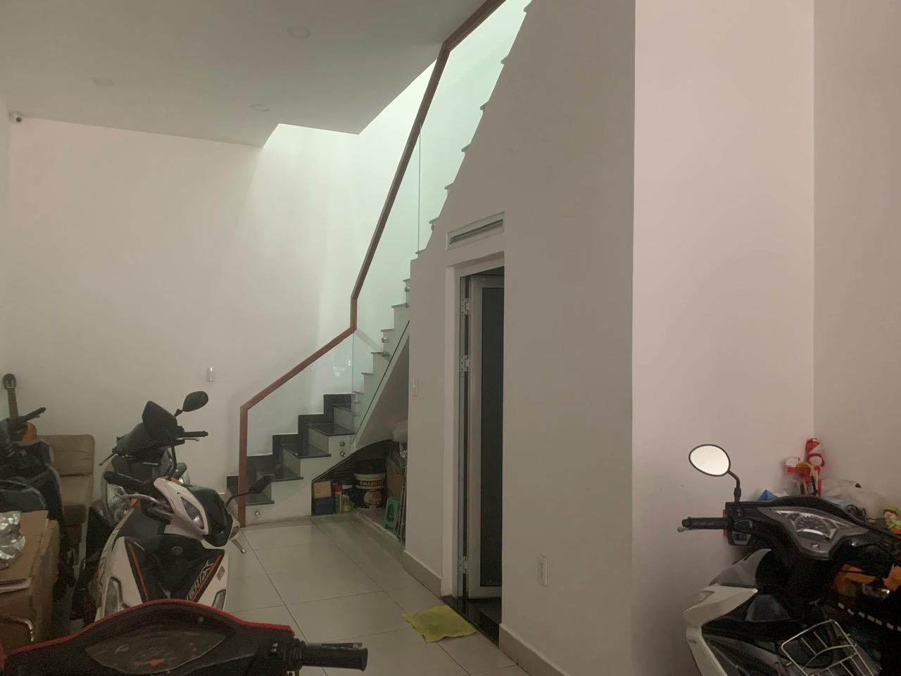 BÁN NHÀ MTKD NGUYỄN SÚY, Q. TP DT: 4X17M 4 LẦU 5 PN GIÁ 16 TỶ