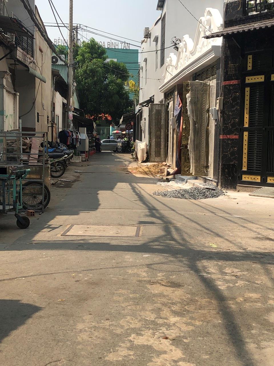 BÁN NHÀ HXH HƯƠNG LỘ 2, Q.BT DT: 4X12.5M 3 LẦU 4 PN GIÁ 5,45 TỶ