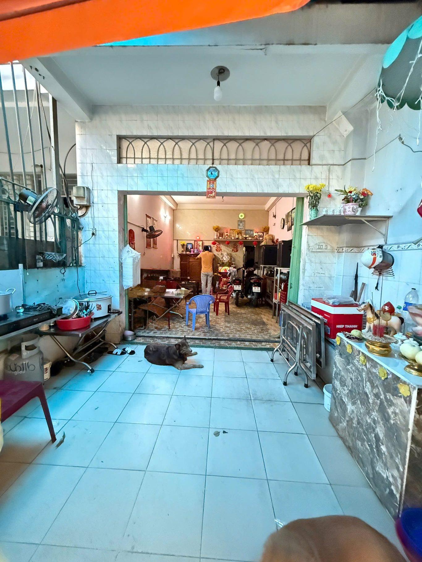 BÁN NHÀ MTKD Ỷ LAN, Q.TP DT: 81.2M2 8 PN, 8 WC GIÁ 9,9 TỶ