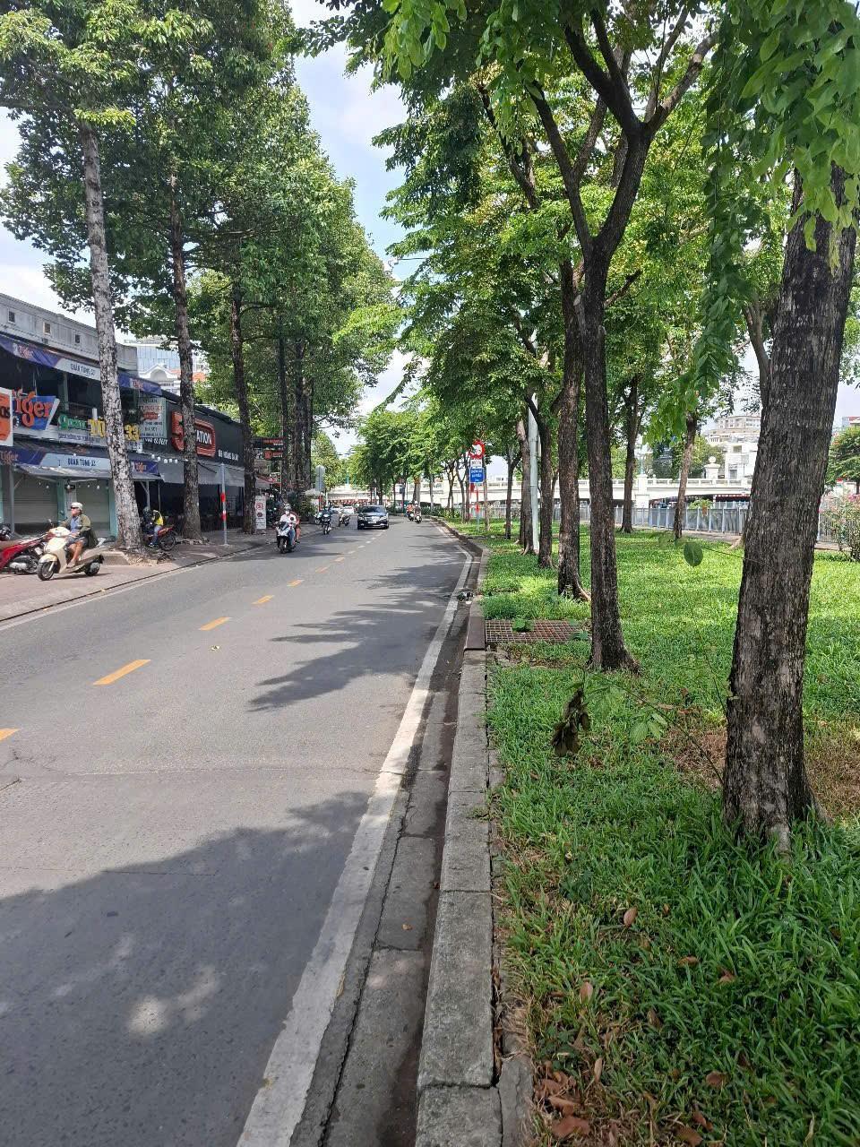 BÁN NHÀ MẶT TIỀN TẠI HOÀNG SA , PHƯỜNG ĐA KAO, QUẬN 1 GIÁ RẺ 17,5 TỶ