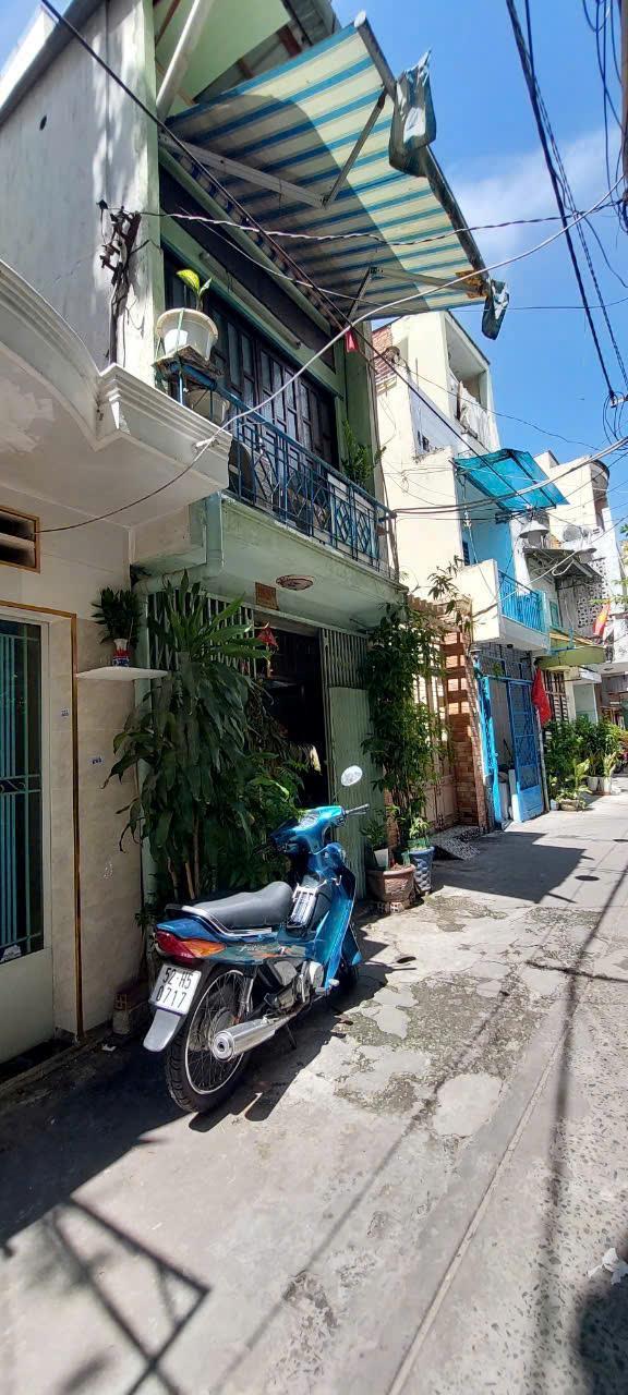 BÁN NHÀ HẺM NGUYỄN TRÃI, Q. 5 DT:  NỞ HẬU 3.3M GIÁ 8 TỶ