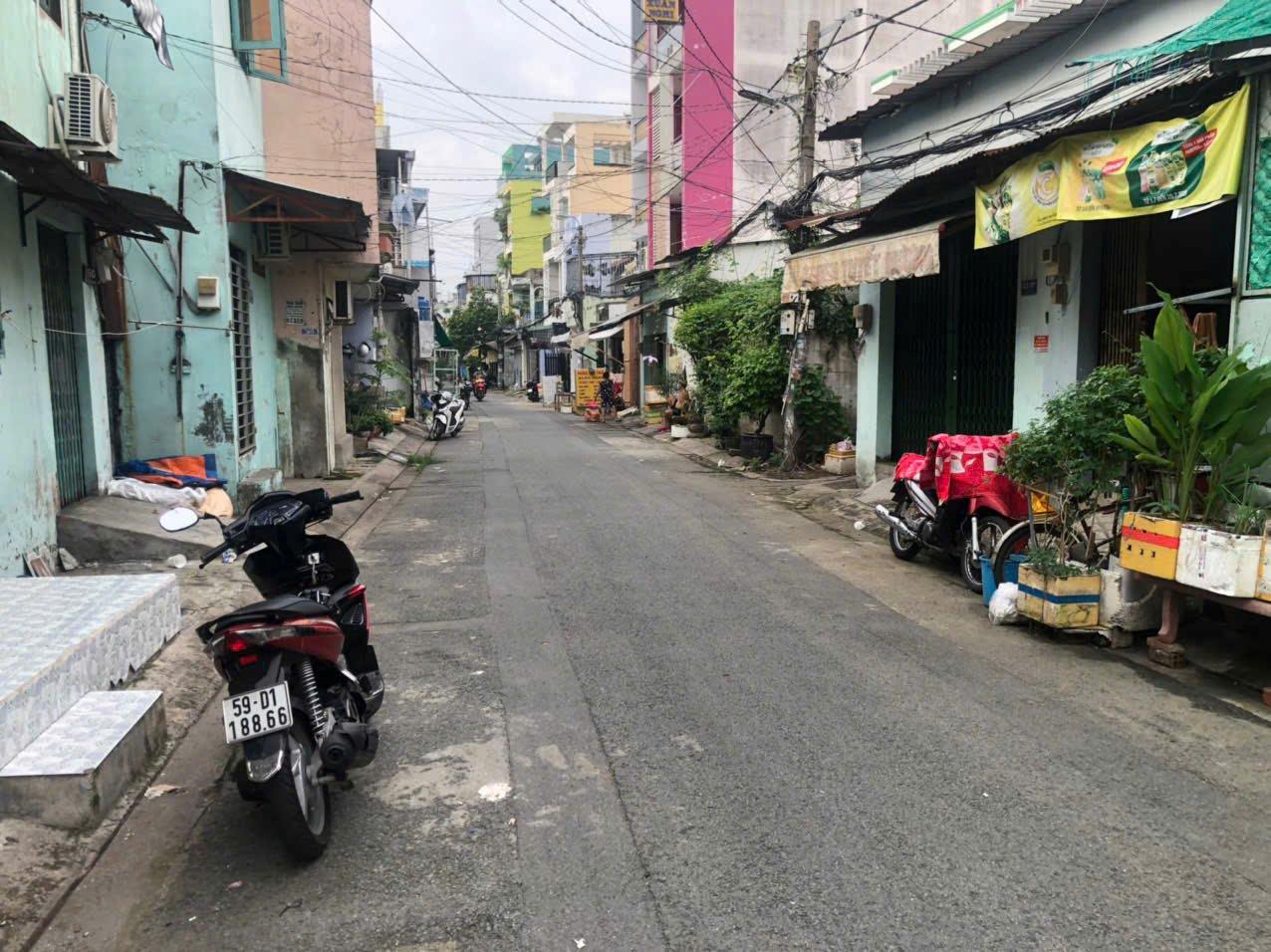 BÁN NHÀ HẺM KHIẾU NĂNG TỈNH, Q. BT DT: 5.4X26M NỞ HẬU 6.65M 13 TỶ