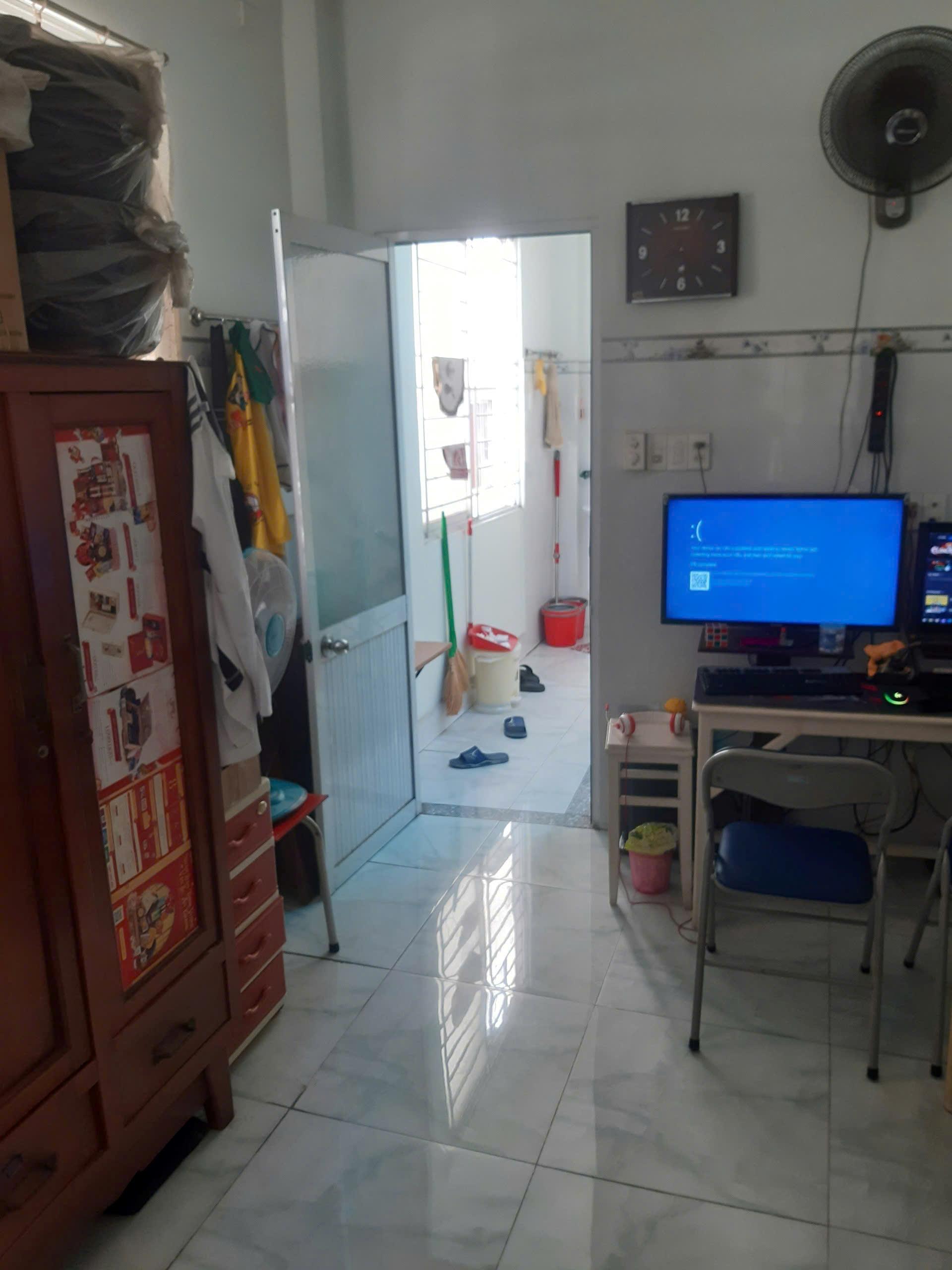 BÁN NHÀ MTKD ĐỘI CUNG, P.11, Q.11 DT: 4X10M 1 TRỆT 2 LẦU GIÁ 8,7 TỶ