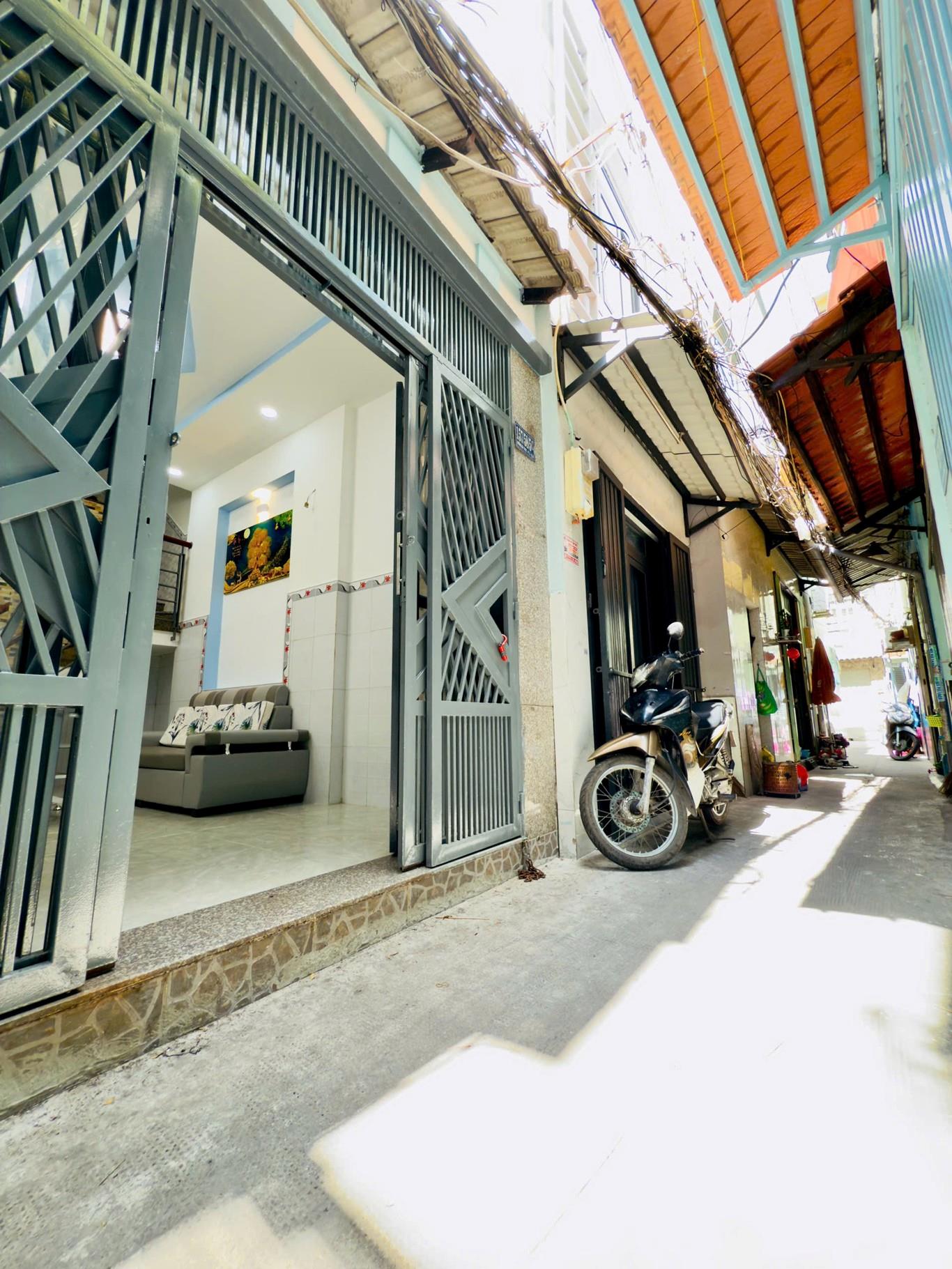 BÁN NHÀ HẺM TẠI DƯƠNG BÁ TRẠC, P.1, Q.8 GIÁ RẺ 3,9 TỶ