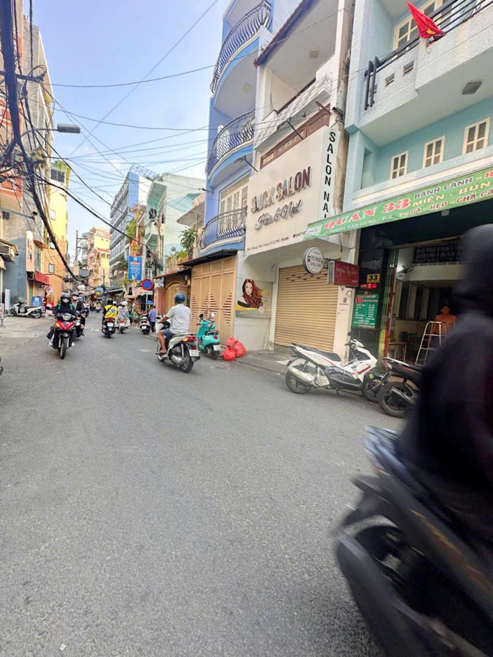 BÁN NHÀ MẶT TIỀN PHÙNG VĂN CUNG, P.2, Q.PN GIÁ 7,55 TỶ