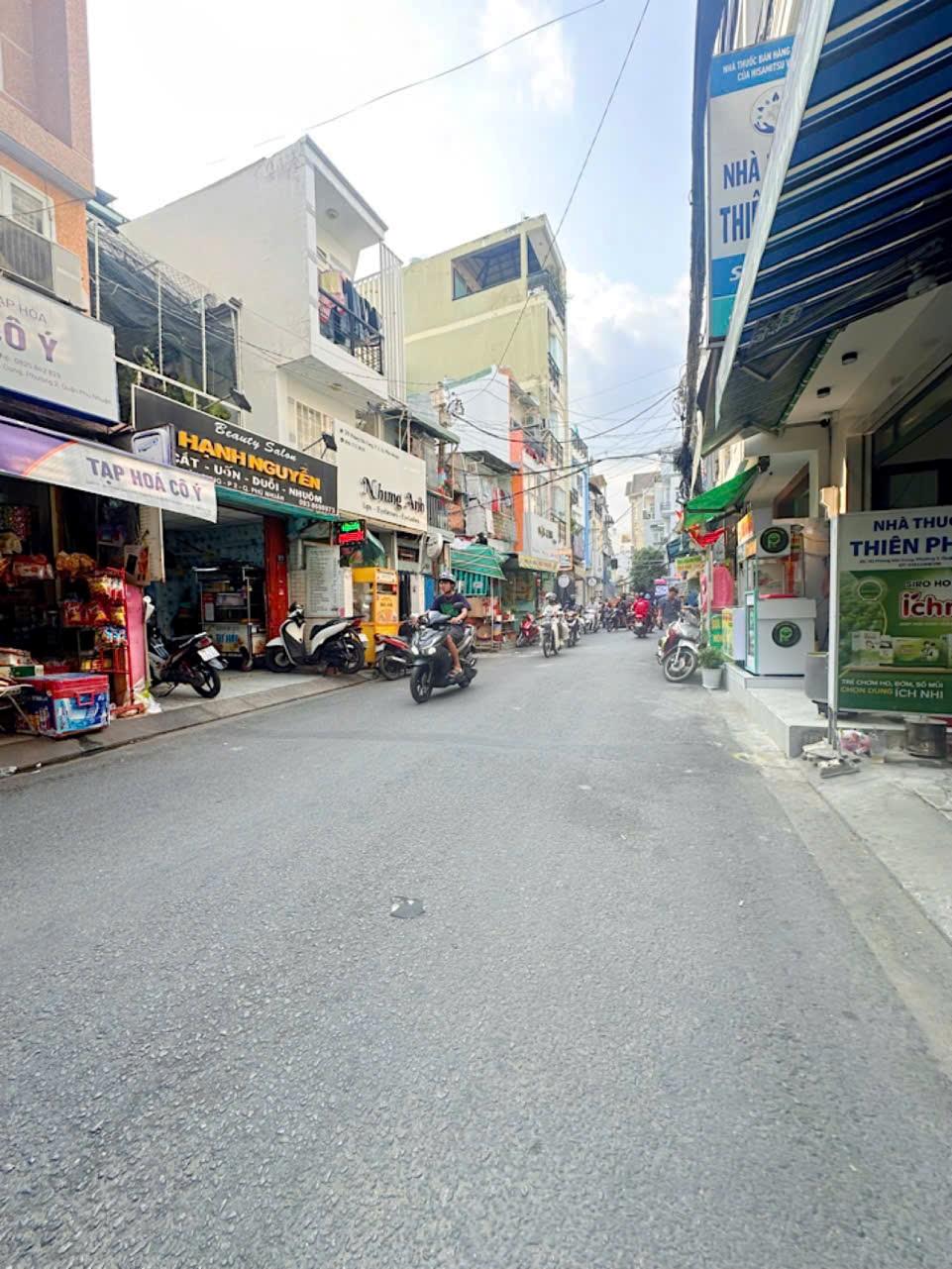 BÁN NHÀ MẶT TIỀN PHÙNG VĂN CUNG, P.2, Q.PN GIÁ 7,55 TỶ