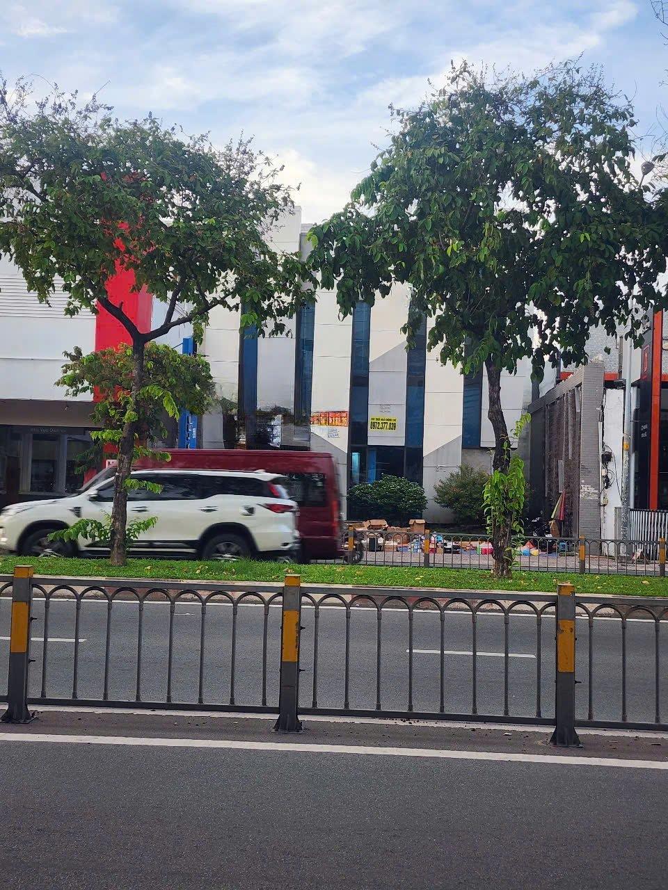 BÁN NHÀ MẶT TIỀN ĐƯỜNG KINH DƯƠNG VƯƠNG, P.13, Q.6 GIÁ 155 TỶ