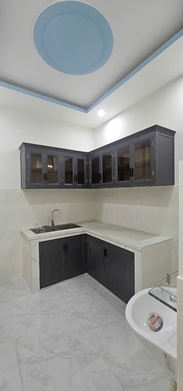 BÁN NHÀ HẺM 4M LẠC LONG QUÂN, P.5, Q.11 GIÁ 2,95 TỶ