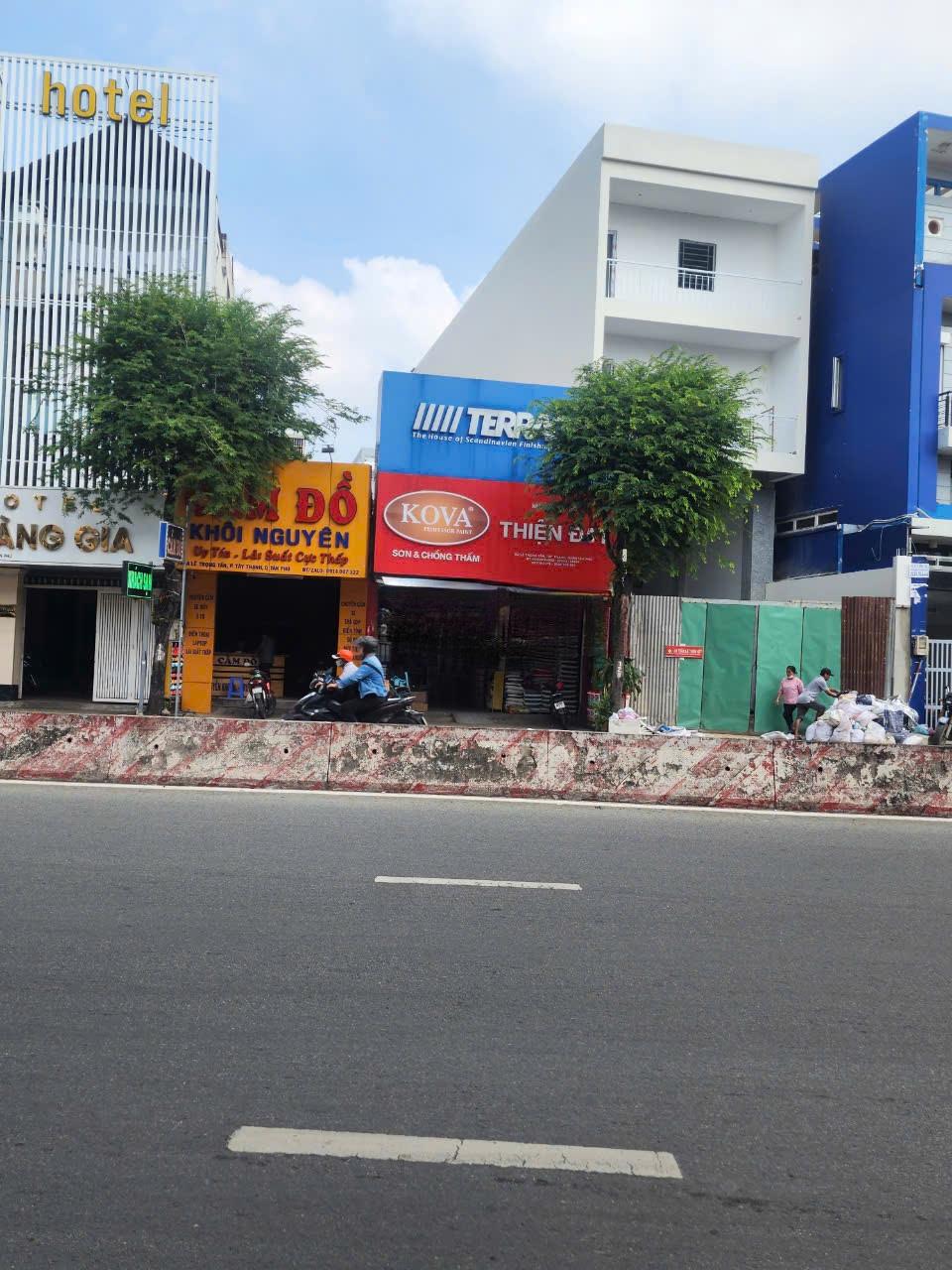 BÁN NHÀ MTKD LÊ TRỌNG TẤN, Q. TP DT: 223M2 NỞ HẬU 8M GIÁ 35,5 TỶ