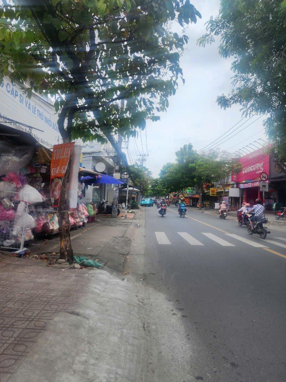 BÁN NHÀ MTKD TỈNH LỘ 10, Q. BT DT: 159.6M2 GIÁ 17,5 TỶ