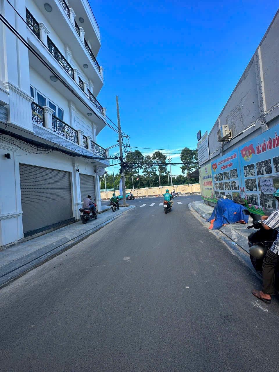 BÁN NHÀ ĐƯỜNG RỘNG 10M HOÀNG HOA THÁM, P.13, Q.TB GIÁ 11,2 TỶ