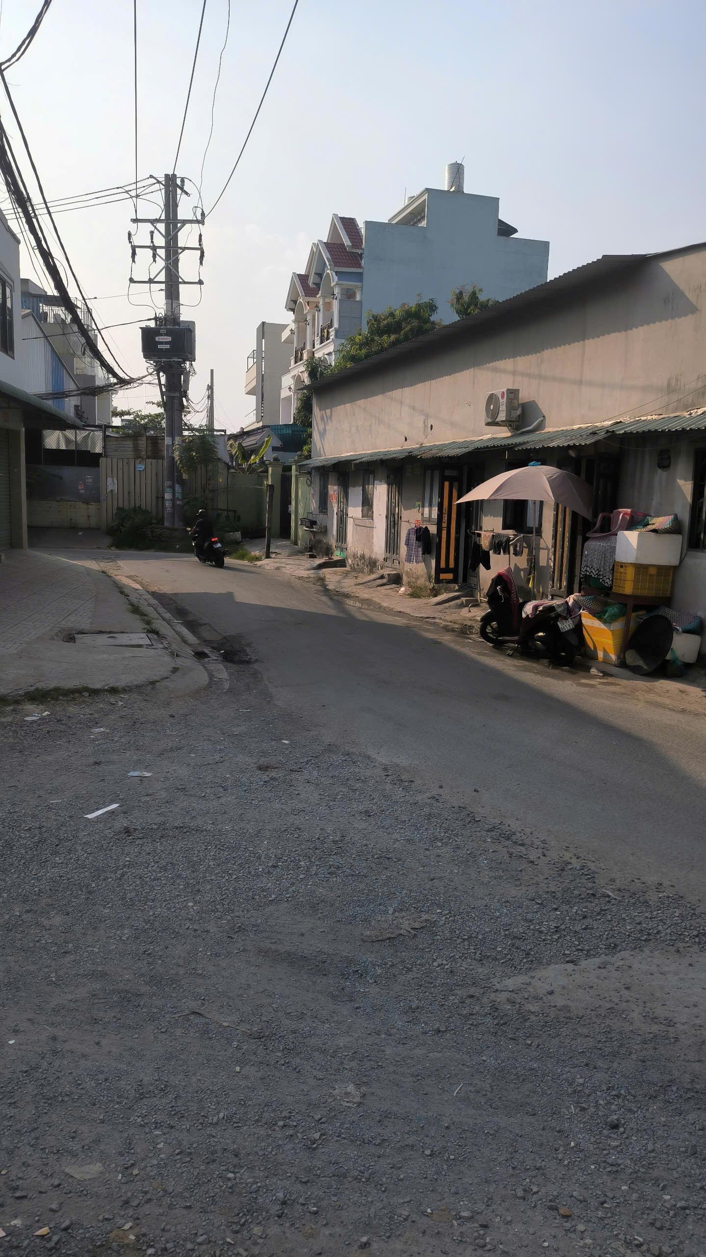 BÁN NHÀ HXH TÂY LÂN, Q. BT DT: 93M2 1 TRỆT GIÁ 4,2 TỶ