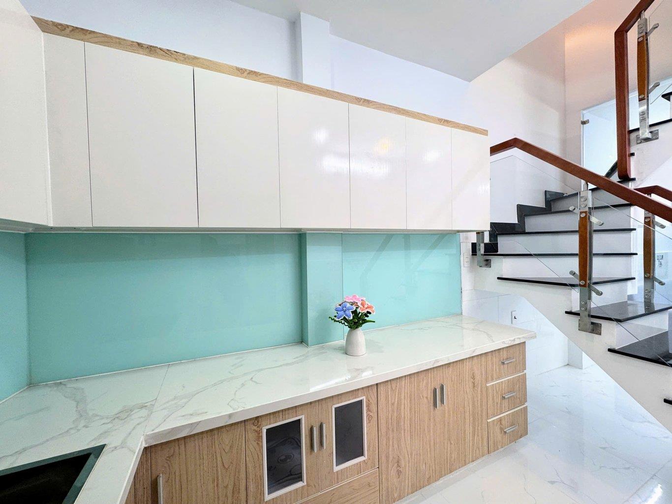 NHÀ BÁN ĐƯỜNG TRƯỚC NHÀ 3M BÌNH LONG, P.TQ, Q. TP GIÁ 3,25 TỶ