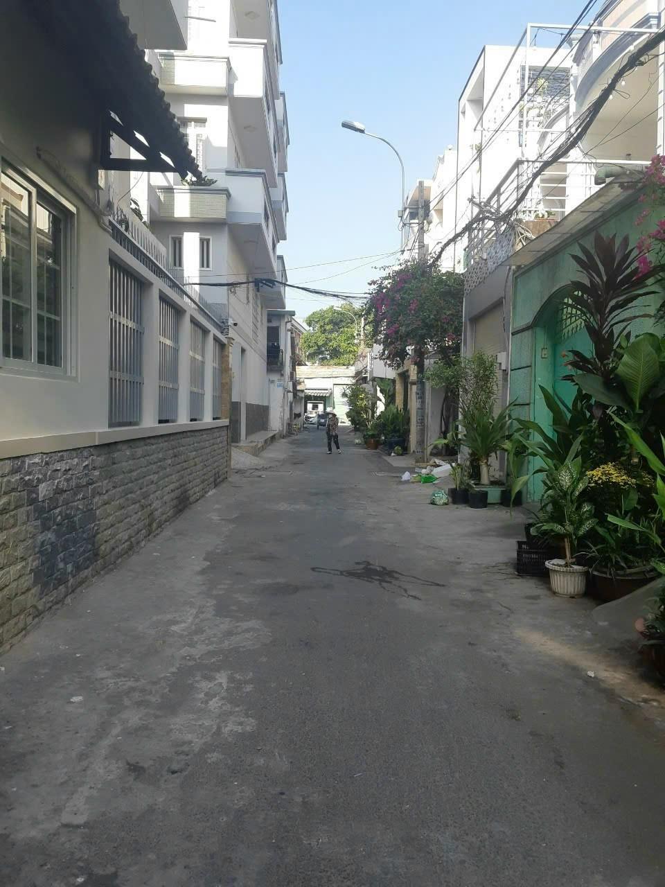 BÁN NHÀ HẺM RỘNG 4M CƯ XÁ PHÚ LÂM A, P.12, Q.6 GIÁ 3,28 TỶ
