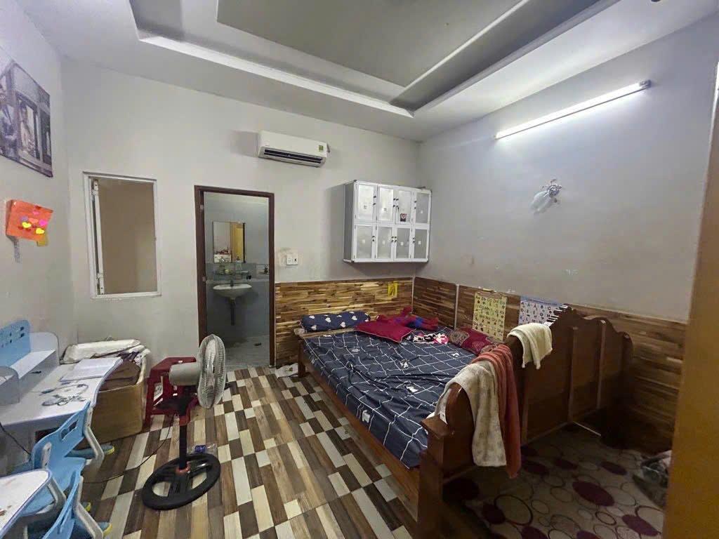BÁN NHÀ MTKD TÂN KỲ TÂN QUÝ, Q.BT DT: 96M2 3 LẦU 5 PN GIÁ 8 TỶ