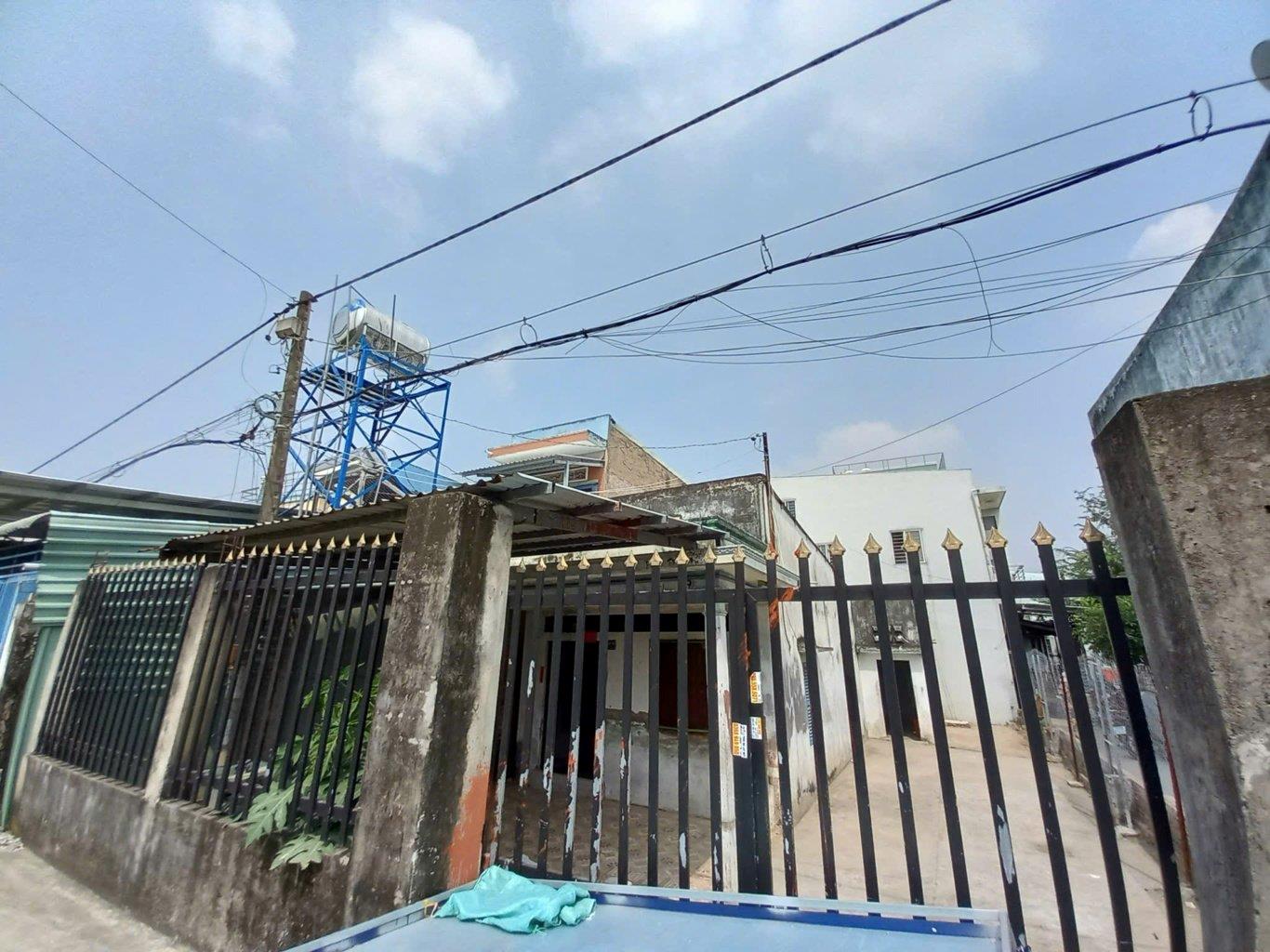 BÁN NHÀ HXH HOÀNG PHAN THÁI, H. BC DT: 9X 18M GIÁ 3,3 TỶ